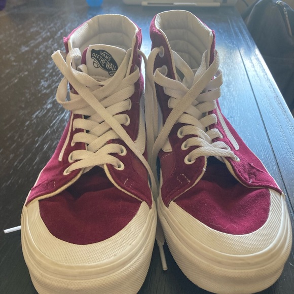 Suede Vans off the walls size 5.5 mens and 7 womens. Used look brand new - Picture 3 of 5